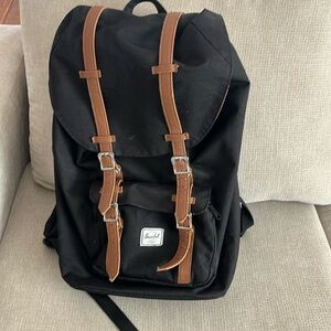 Herschel Supply Co. Little America Backpack Mid-Volume Black